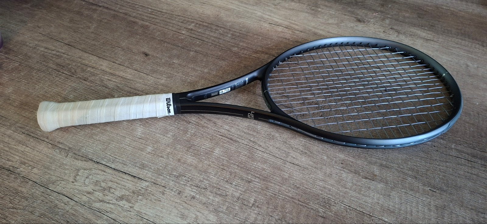 Wilson Roger Federer Pro RF97 Berlin 2024 Limited, Sport en Fitness, Tennis, Ophalen of Verzenden, Zo goed als nieuw, Wilson, Racket