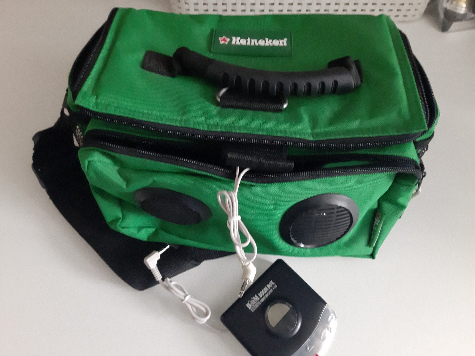Heineken koeltasje met geluidsboxjes, Verzamelen, Merken en Reclamevoorwerpen, Ophalen of Verzenden, Zo goed als nieuw, Overige typen
