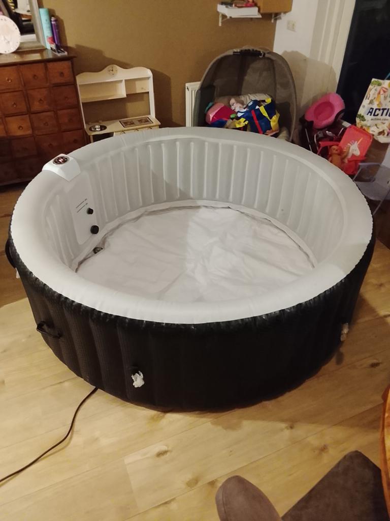 Arebos Santorini jacuzzi 6 persoons ZGAN, Kohln, ., Ophalen of Verzenden, Zo goed als nieuw