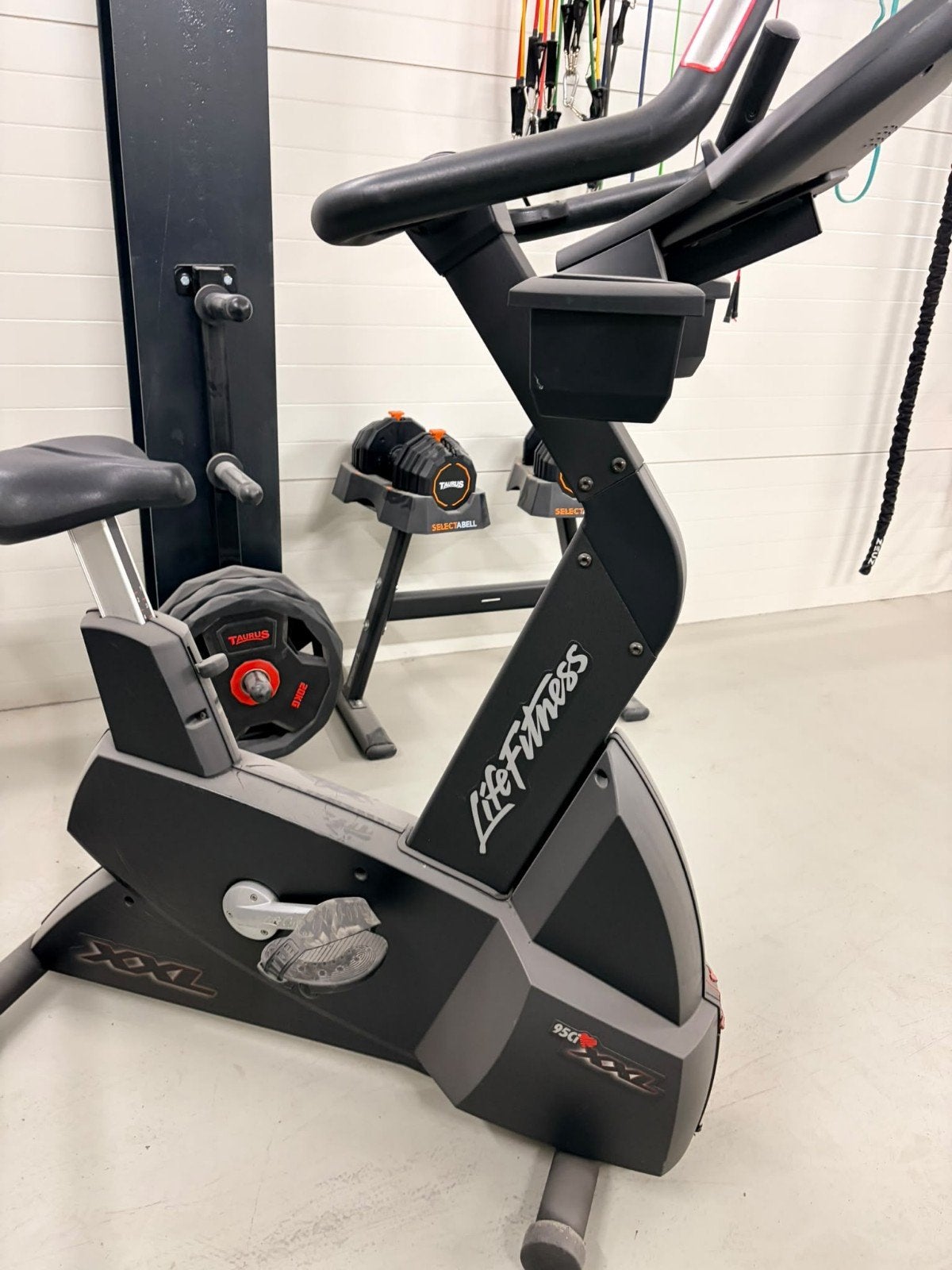 Life Fitness 95CI XXL Hometrainer - Professionele Kwaliteit, Ophalen, Gebruikt, Metaal, Benen