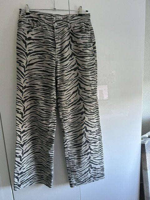 Only hope zebra jeans – maat 33/34 – Zo goed als nieuw, Kleding | Dames, Only, Meerkleurig, Maat 42/44 (L), Ophalen of Verzenden
