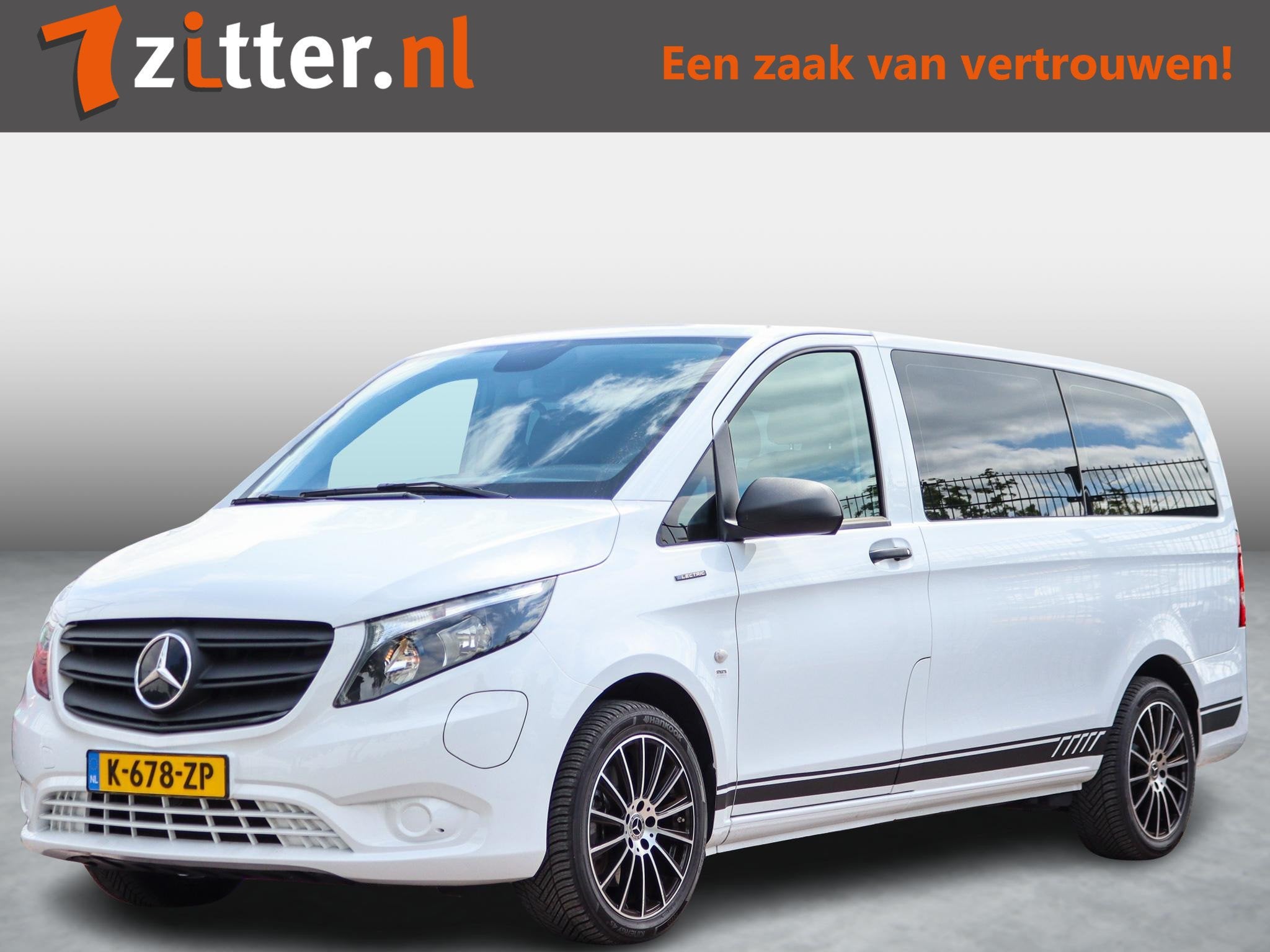 Mercedes-Benz eVito Tourer PRO L2 90 kWh 9-Persoons, DAB, Cr, Auto's, 2430 kg, Stof, Gebruikt, Zwart