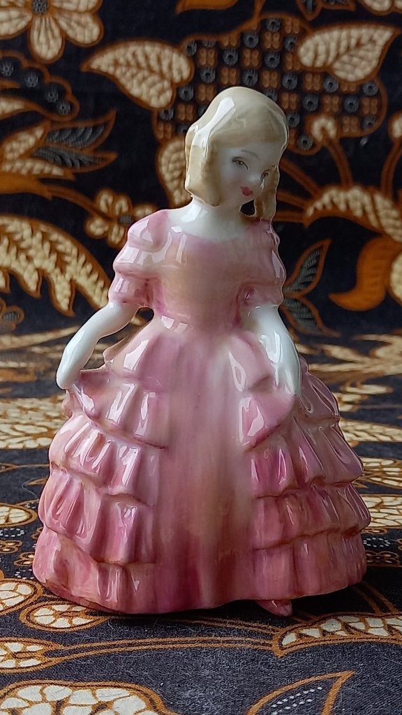 Rose mooi oud beeldje uit Engeland van Royal Doulton.