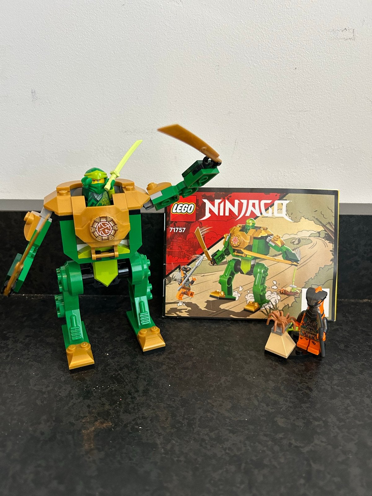 LEGO Ninjago Lloyd's Race Mech 71757 met minifiguren, Ophalen of Verzenden, Zo goed als nieuw, Overige merken