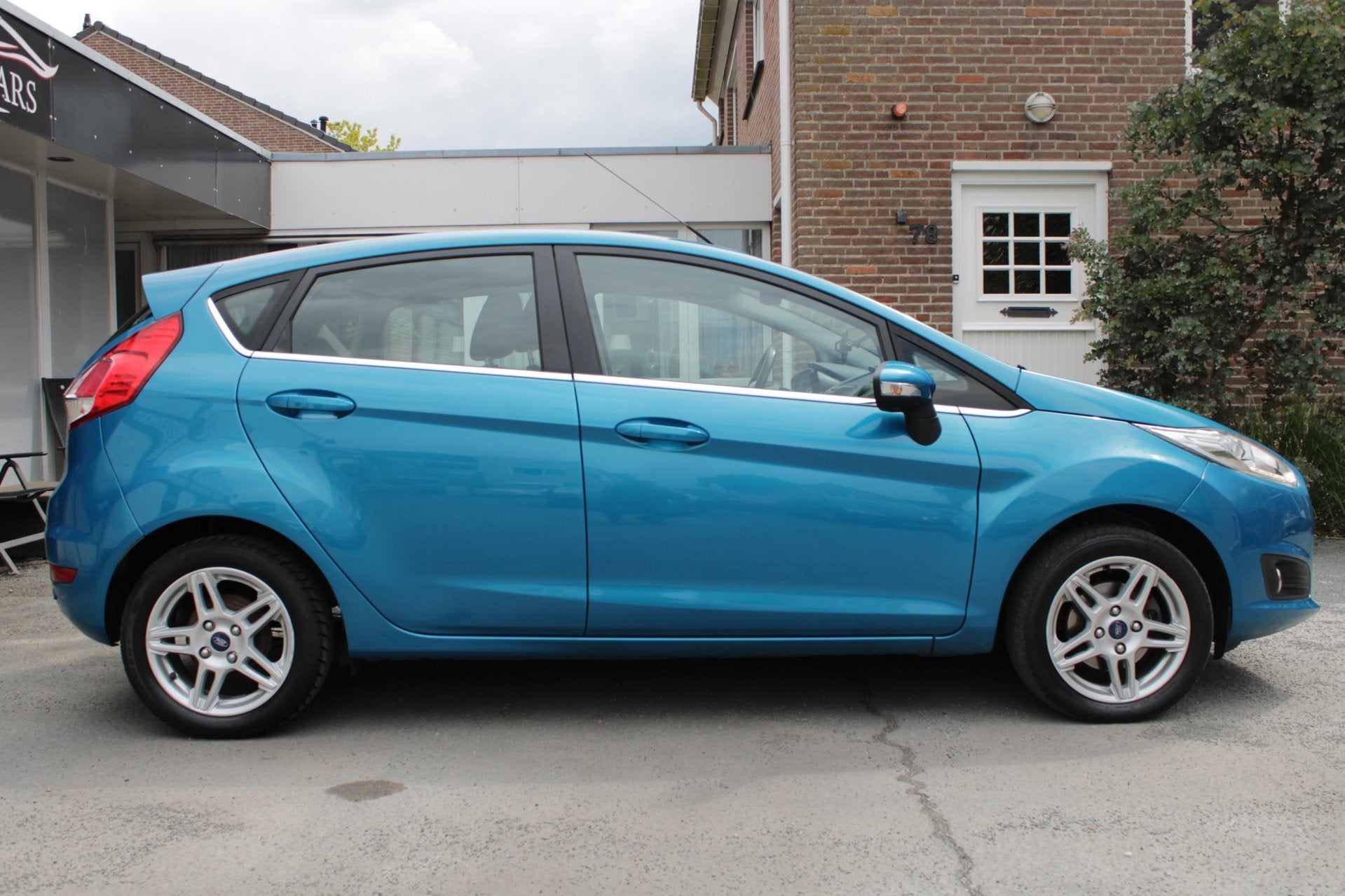 Foto 8 van Ford Fiesta 1.0 Titanium / Airco / Cruise Control / Elektirs