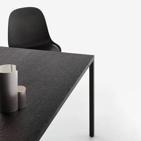 MDF Italia - Eetkamer tafel Tense - 2.80 x 1.00, Ophalen, Zo goed als nieuw, Smaakvol Design, Minder dan 4 stoelen