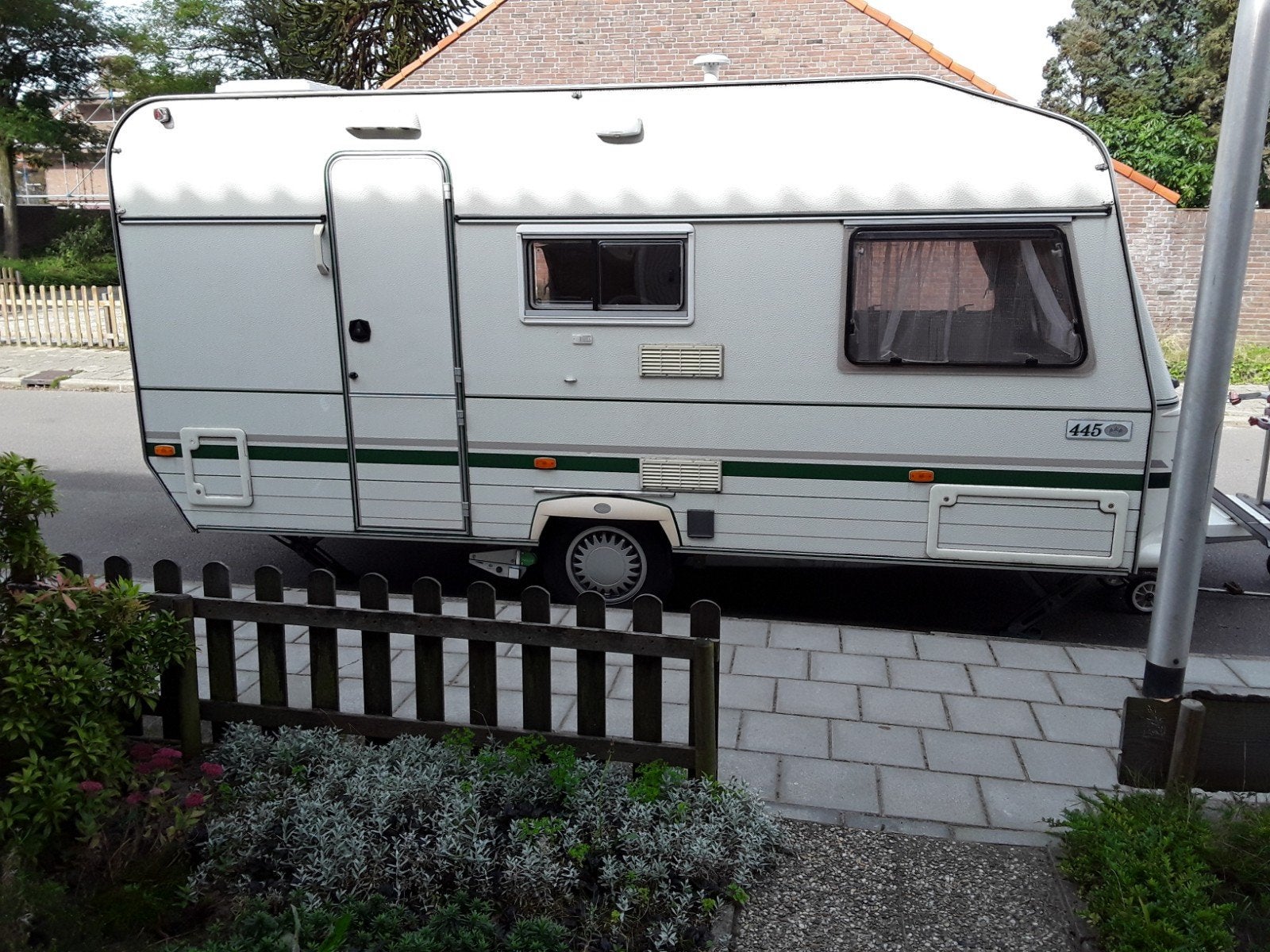 Chateau La Car 445 met mover en voortent, Chateau, Treinzit, Particulier, Tot en met 4