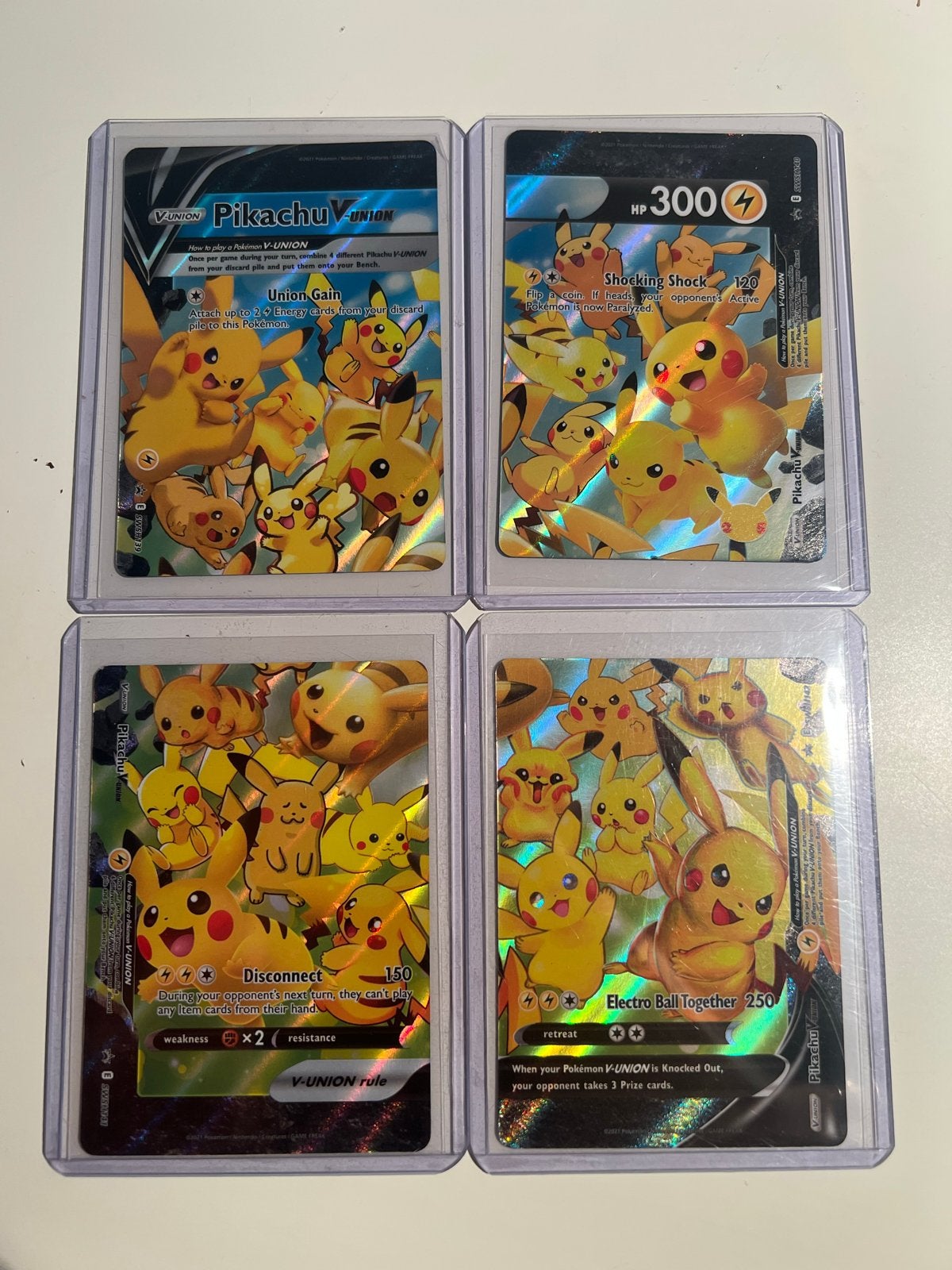 Pikachu V-UNION perfecte staat !, Ophalen of Verzenden, Zo goed als nieuw, Meerdere kaarten, Foil