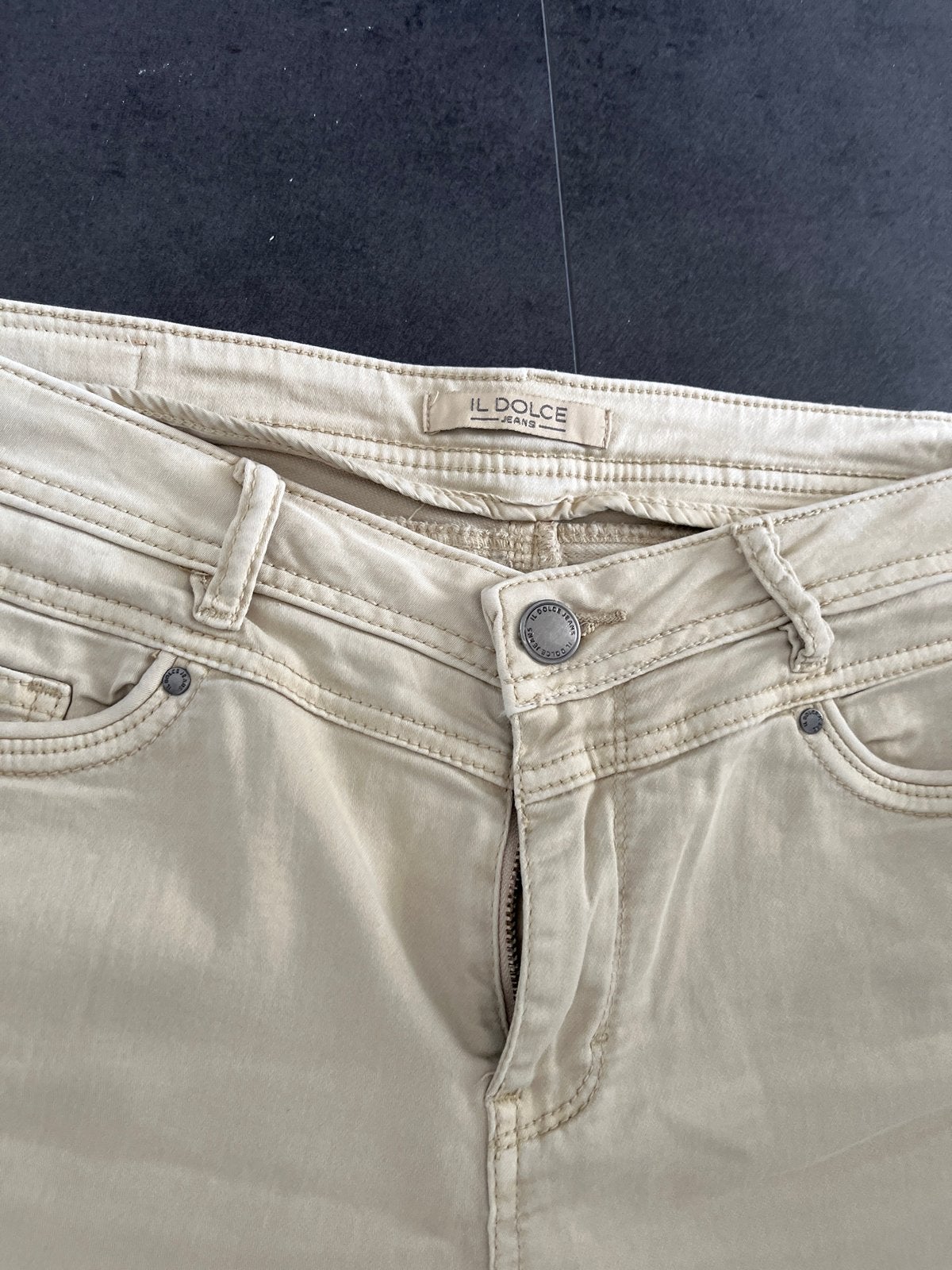 IL DOLCE Dames Jeans - Beige spijkerbroek, Maat 38/40 (M), Beige, Ophalen of Verzenden, Zo goed als nieuw