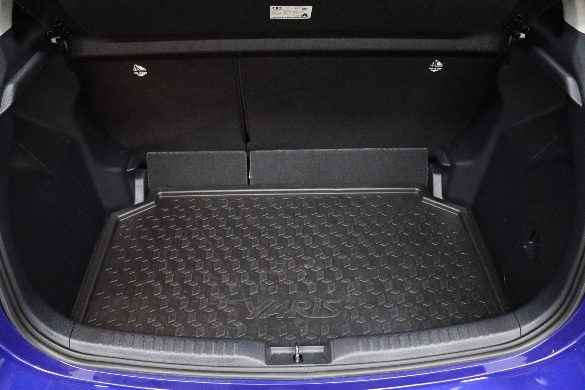 Foto 7 van Toyota Yaris 1.5 Hybrid 115 Dynamic + Comfort Pack | Adaptiv