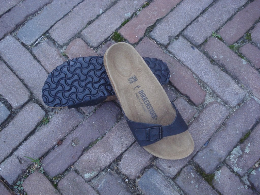 GRATIS VERZENDEN ZWARTE MADRID BIRKENSTOCK SLIPPERS 38, Slippers, Verzenden, Zwart, Nieuw