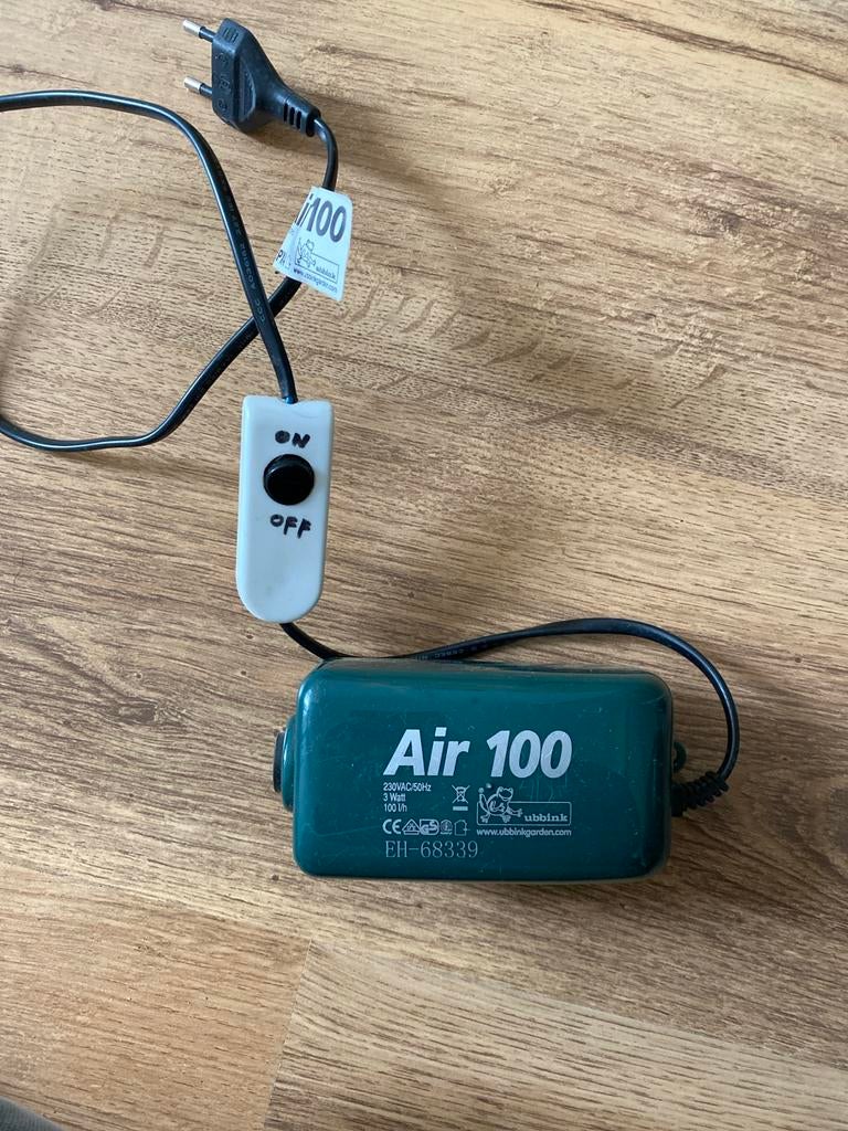 Ubbink Air 100 luchtpomp indoor, Dieren en Toebehoren, Vissen | Aquaria en Toebehoren, Ophalen of Verzenden, Overige typen