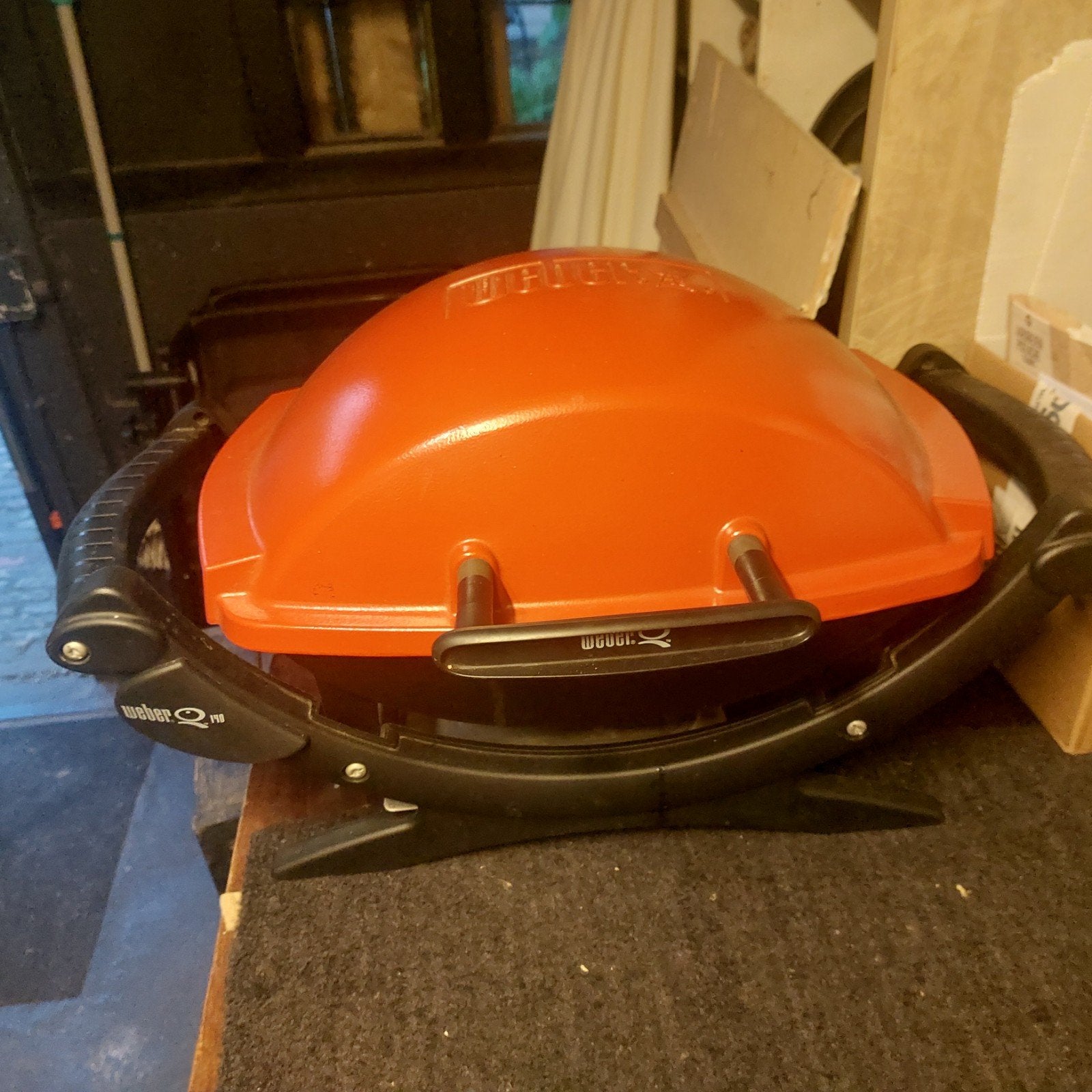 Blinkende weber Q140 elektrische barbecue, Tuin en Terras, Elektrische barbecues, Ophalen of Verzenden, Zo goed als nieuw, Weber