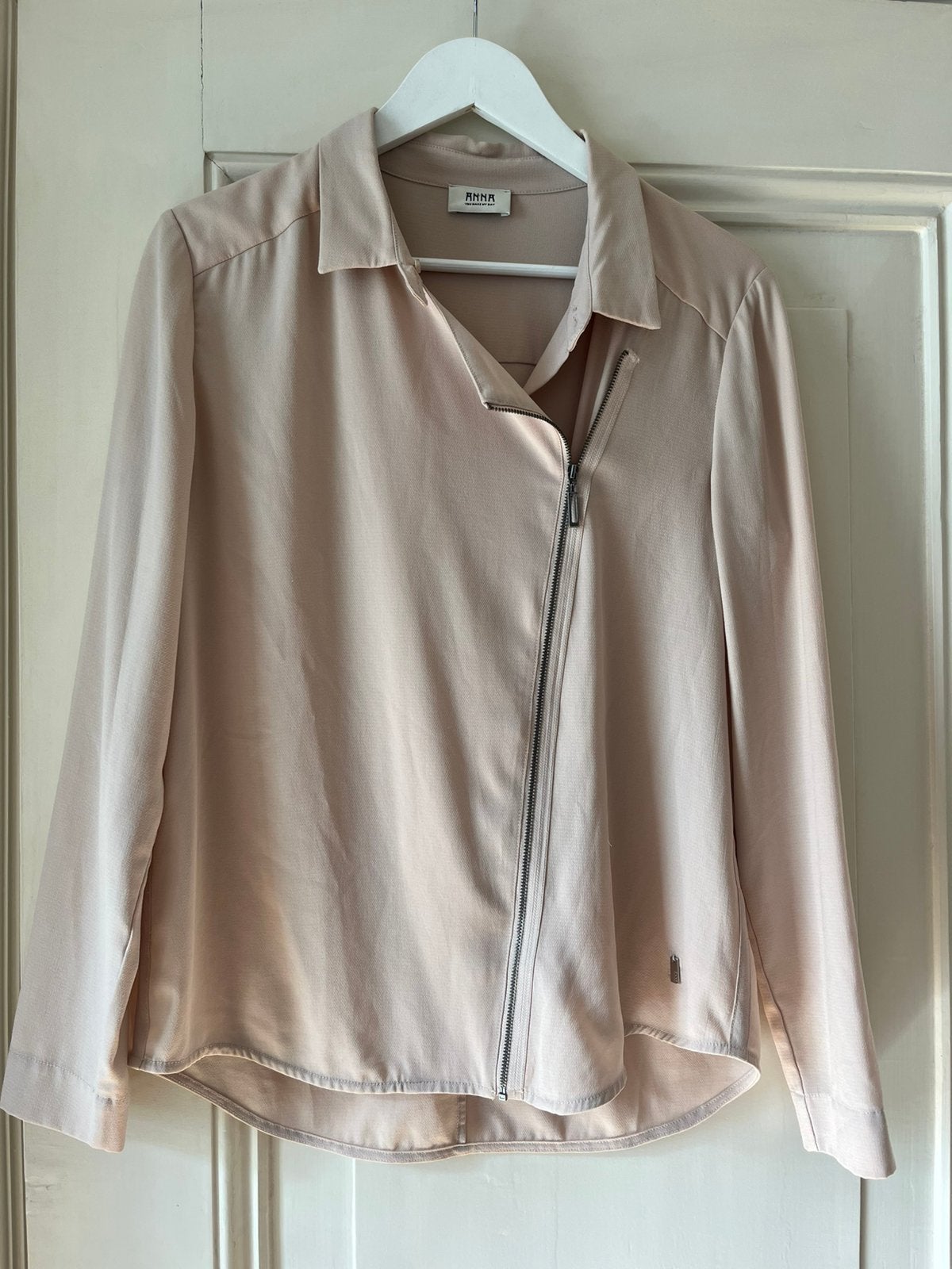 Blouse Anna van Toor, Ophalen of Verzenden, Zo goed als nieuw, Maat 38/40 (M), Beige