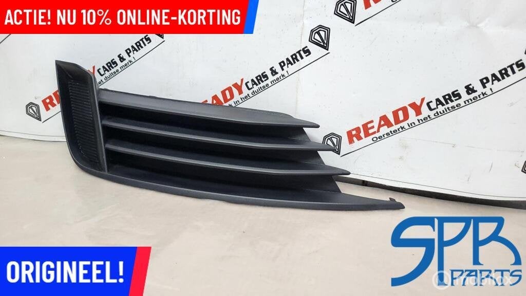 AUDI A3 8V SEDAN Afdekkap ROOSTER GRILL LINKSVOOR 8V5807681, Audi, Gebruikt