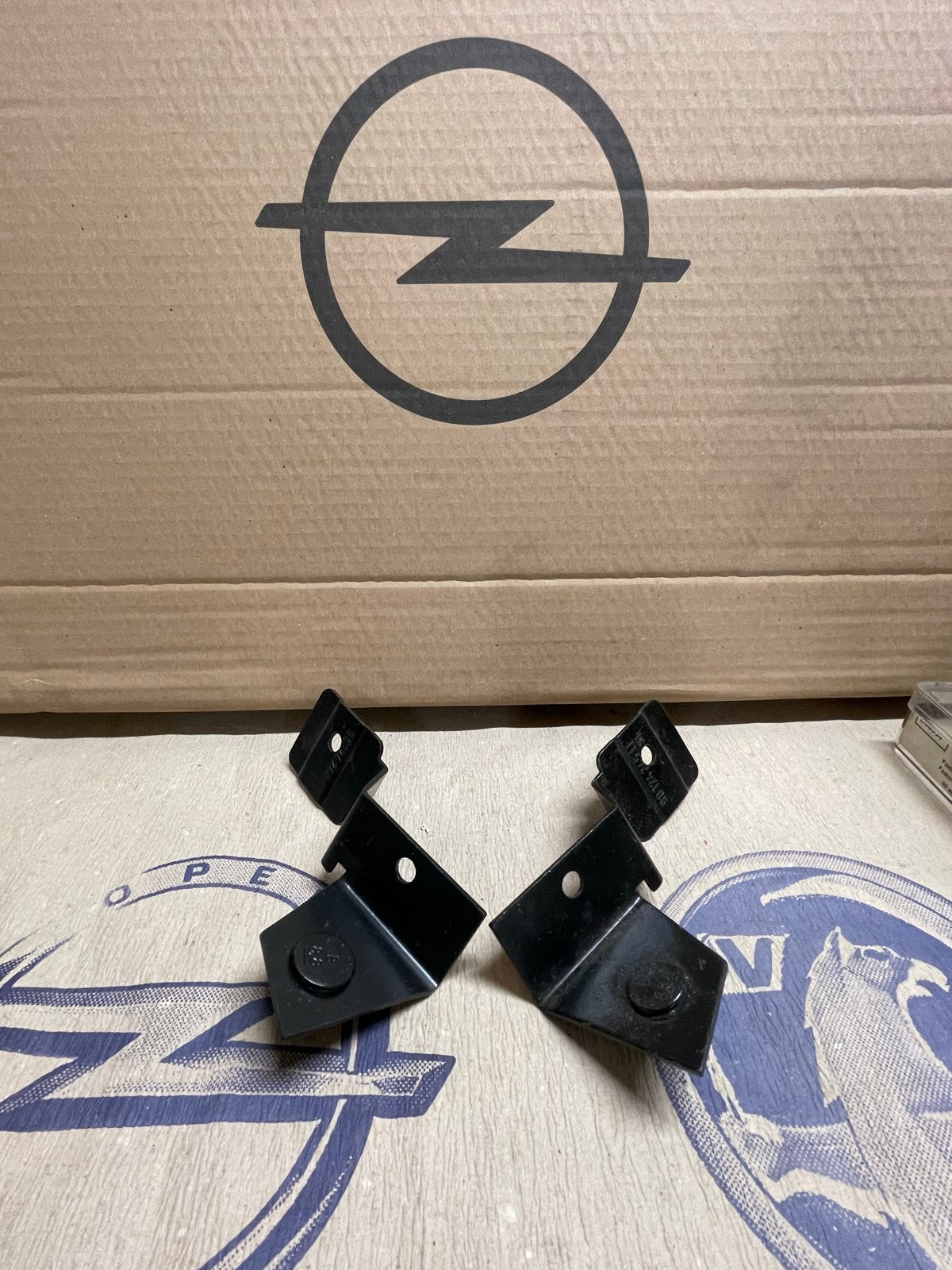 Nieuw bumpersteunen achterbumper Opel Manta B CC, Ophalen of Verzenden