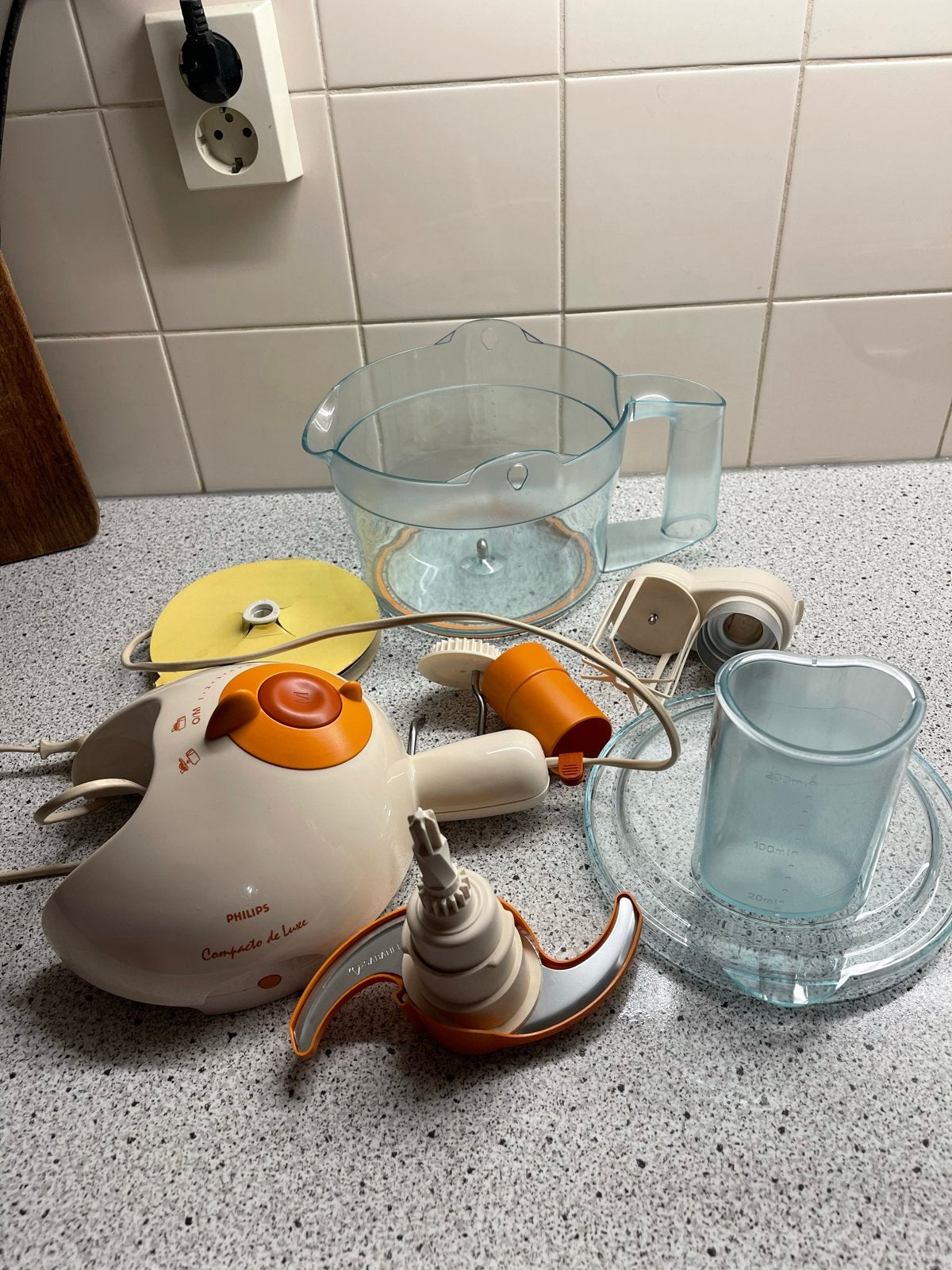 Philips Compacto de Luxe Keukenmachine - Gebruikt, 1 tot 2 liter, Ophalen of Verzenden, Gebruikt, 3 snelheden of meer