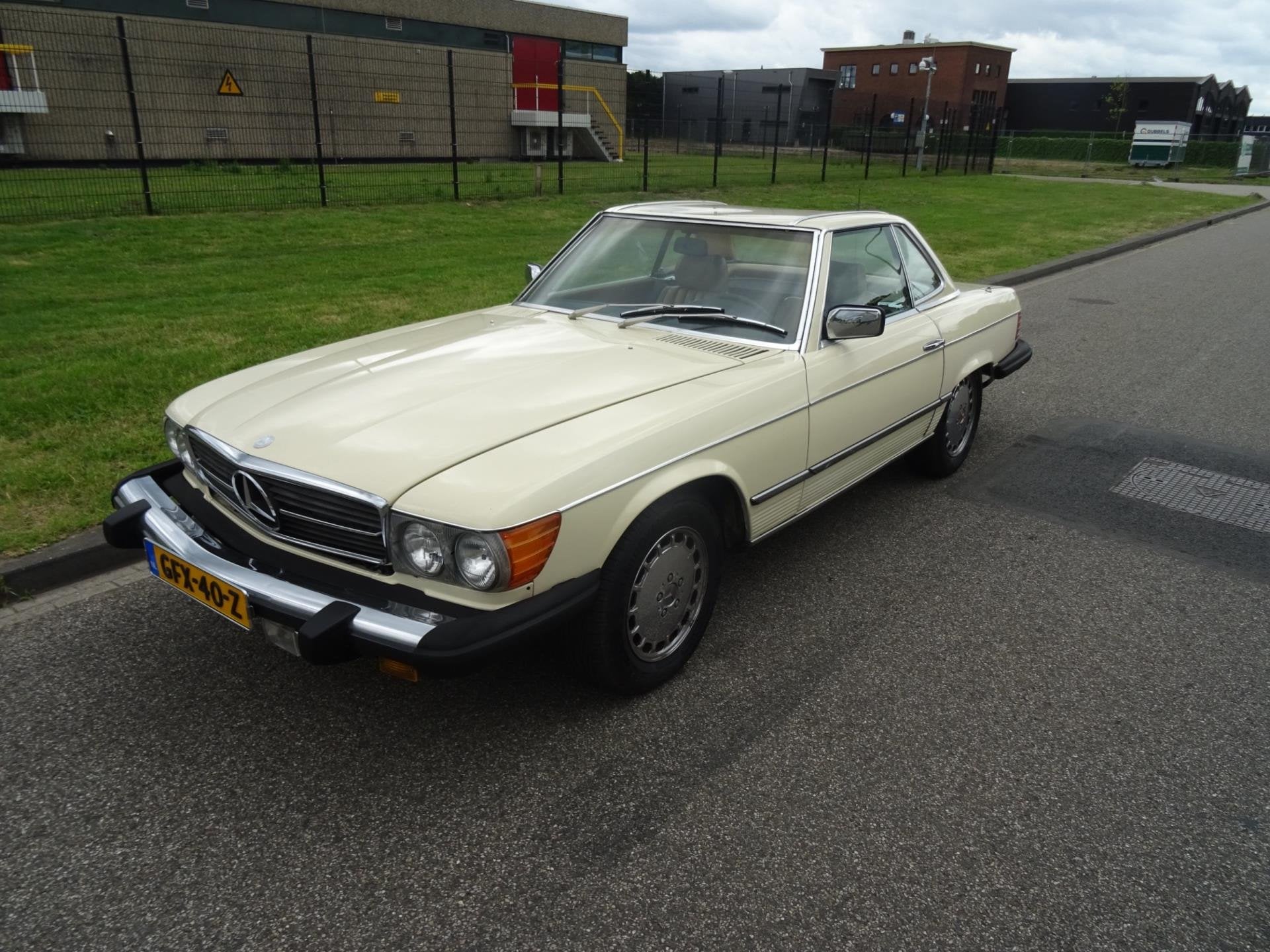 Mercedes-Benz 450SL, Auto's, Automaat, Gebruikt, Lederen bekleding, Beige