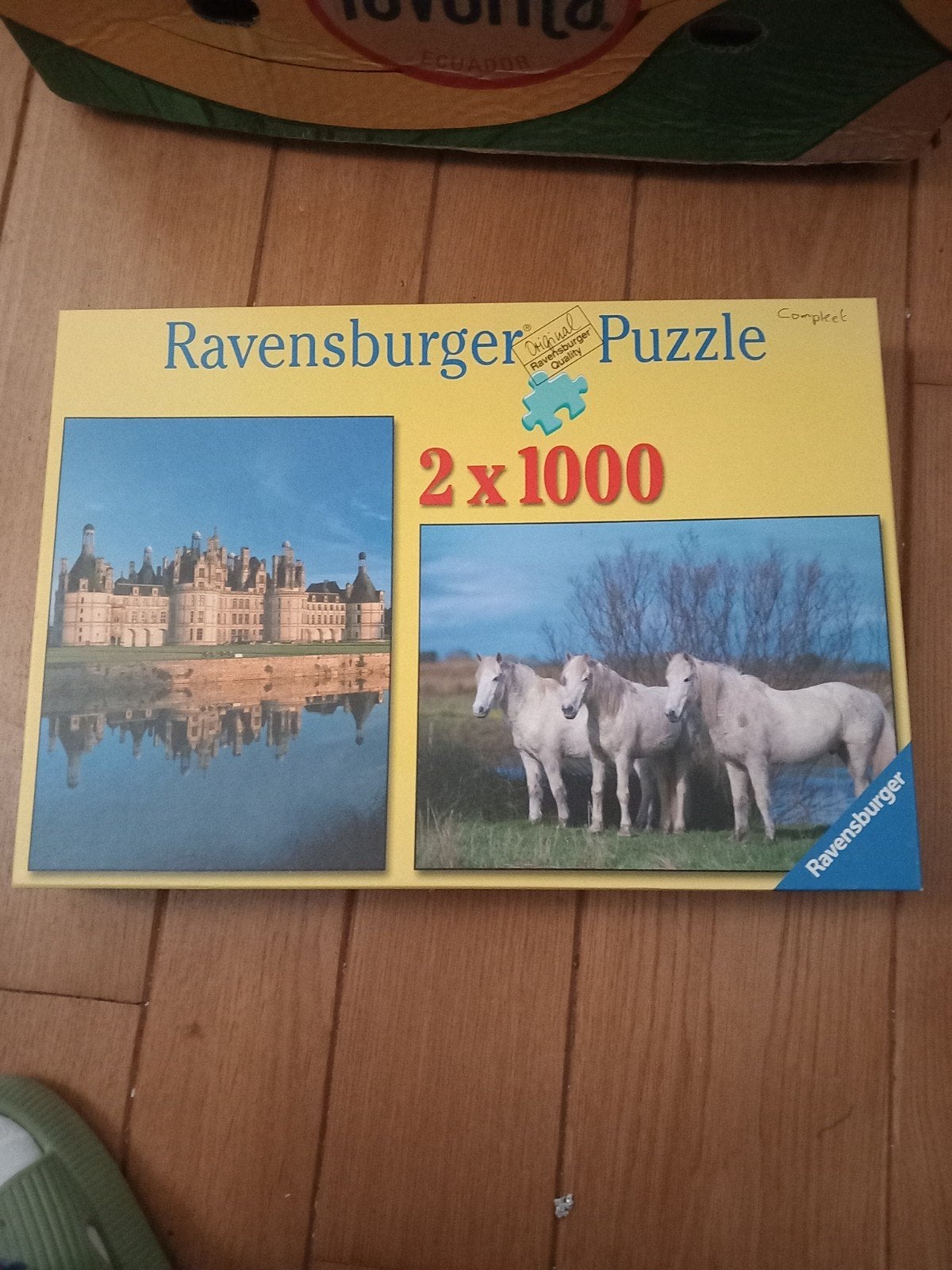 Ravensburger Legpuzzel 2x1000 stukjes - Kasteel & Paarden, Ophalen, 500 t/m 1500 stukjes, Gebruikt, Legpuzzel
