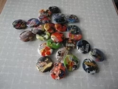 48 buttons,  Spiderman, justice league, green Lantern, Verzenden, Zo goed als nieuw, Overige onderwerpen, Button