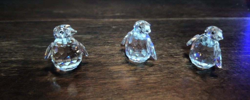 SCS Set pinguin baby's Swarovski, Ophalen of Verzenden, Zo goed als nieuw, Figuurtje