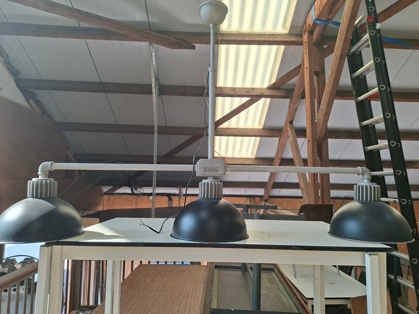Frezoli lamp voor de eettafel 105 cm hoog 160 cm breed, Ophalen, Zo goed als nieuw, Metaal, 50 tot 75 cm