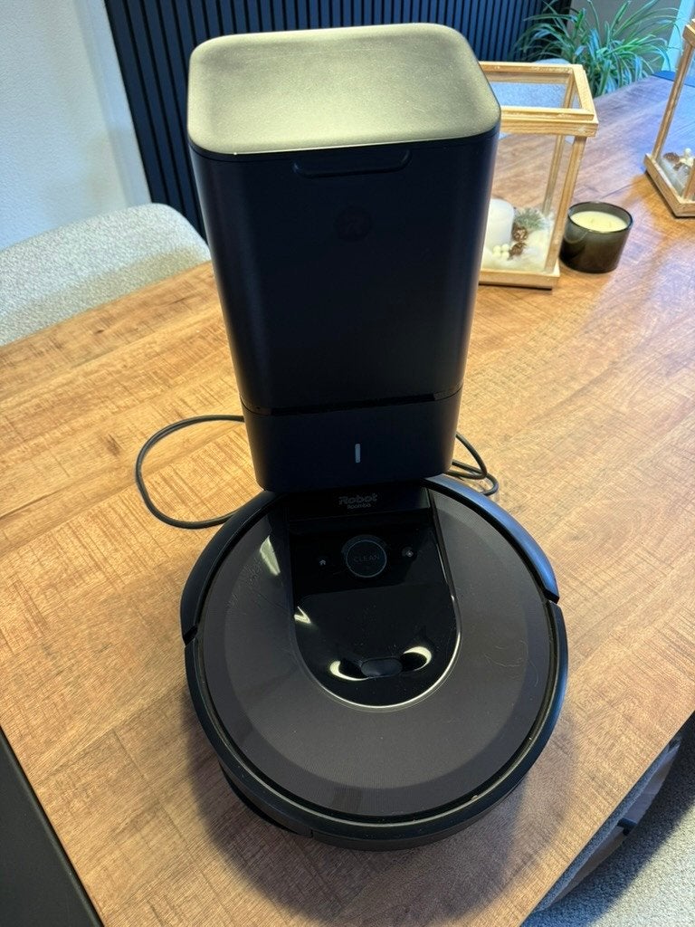 iRobot Roomba i7+, Witgoed en Apparatuur, Stofzuigers, Gebruikt, IRobot, Ophalen of Verzenden, Robotstofzuiger