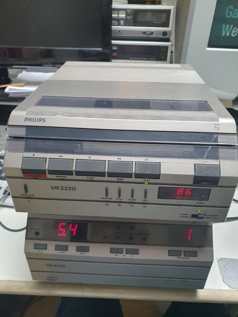 2xPhilips VR 222 plus heel veel meer, Audio, Tv en Foto, Videospelers, Ophalen, Gebruikt, Video 2000-speler of -recorder