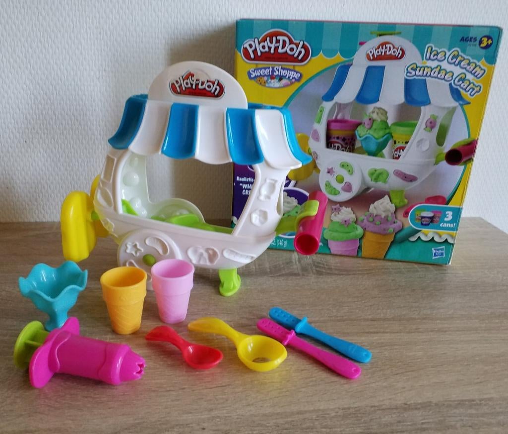 Play-Doh Ice cream sundae cart, Ophalen of Verzenden, Zo goed als nieuw, Bouwen