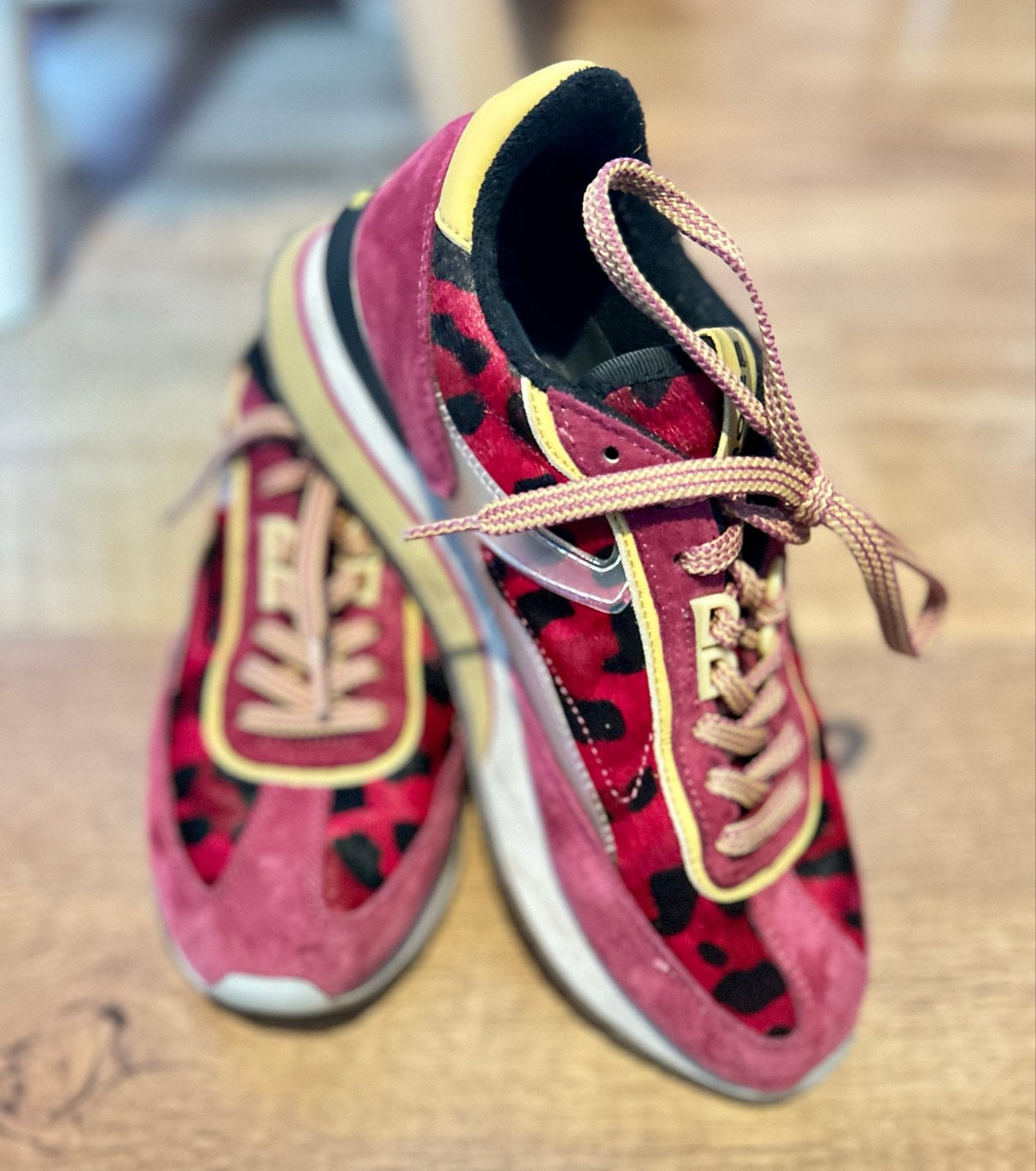 ZGAN Hoff Art Pink Lady Sneakers Maat 38 met doos, Kleding | Dames, Ophalen of Verzenden, Roze, Sneakers of Gympen, Zo goed als nieuw