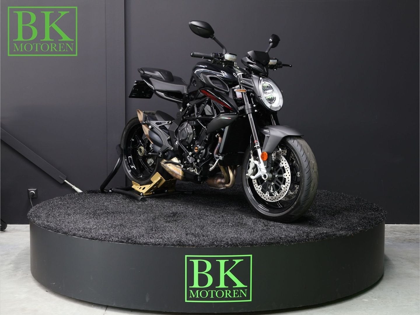 MV AGUSTA BRUTALE 800 R | BTW Motor, Motorrijbewijs A, Bedrijf, Meer dan 35 kW, 798 cc