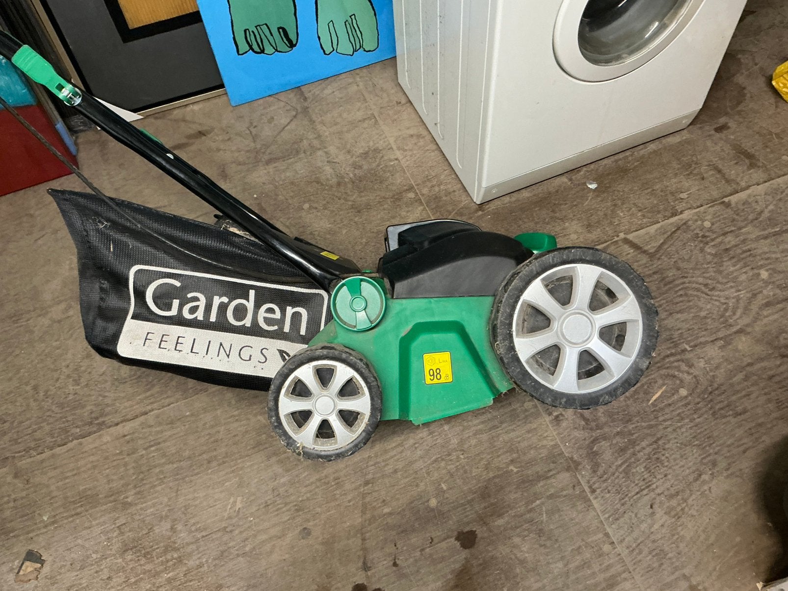 GARDEN FEELINGS ELEKTRISCHE VERTICUTEERDER, Ophalen, Gebruikt, Elektrisch