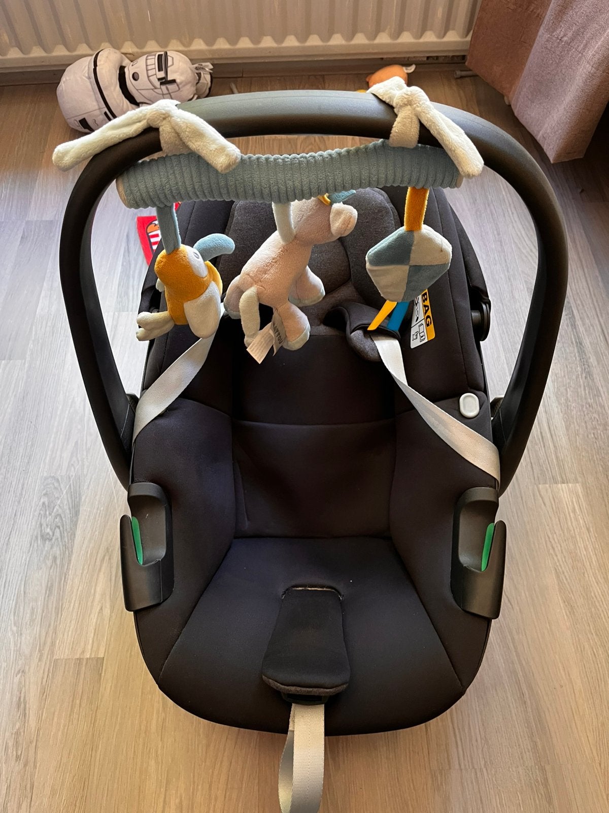 Maxi-Cosi Pebble 360 en Pearl 360 met FamilyFix 360 Pro base, Ophalen, Gebruikt, 0 t/m 18 kg, Slaapstand