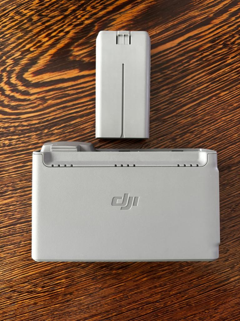 Dji mini 2 baterijen en oplader, Spelcomputers en Games, Spelcomputers | Nintendo DS, Ophalen of Verzenden, Zo goed als nieuw