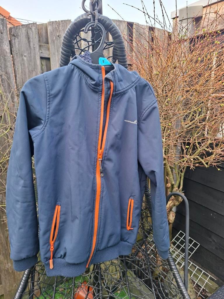 Mountain peak tussenjas, Kinderen en Baby's, Kinderkleding | Maat 152, Mountainpeak, Jongen of Meisje, Ophalen of Verzenden, Zo goed als nieuw