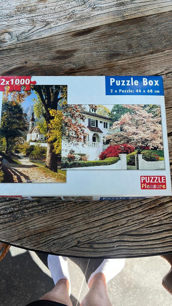 2x 1000 stuks puzzel  Puzzle box, Ophalen of Verzenden, 500 t/m 1500 stukjes, Zo goed als nieuw