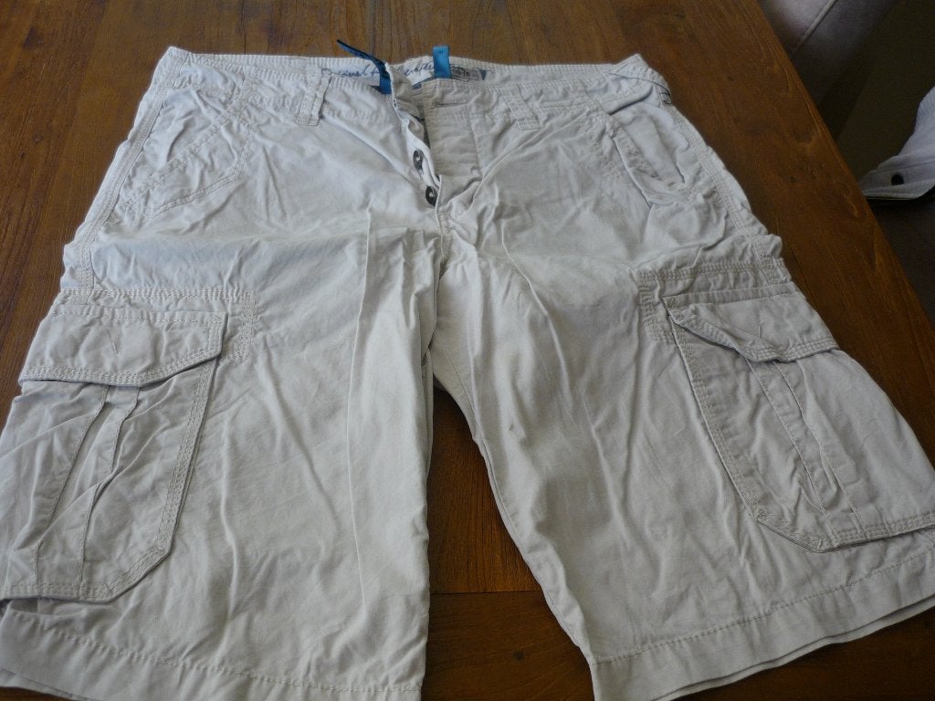 korte broek, Kleding | Heren, Broeken en Pantalons, Ophalen of Verzenden, Zo goed als nieuw