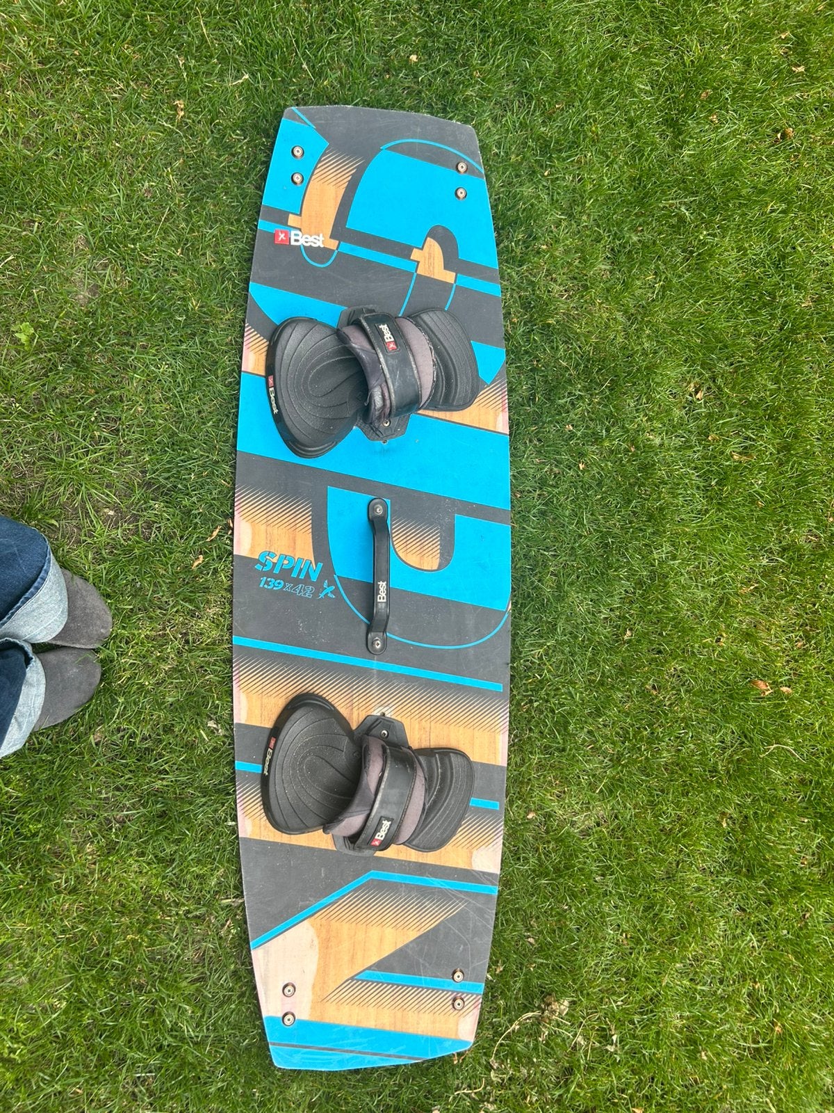 Best Spin kitsurfing board twintip 139x42, Twintip, Ophalen of Verzenden, Zo goed als nieuw, 4 m² of minder