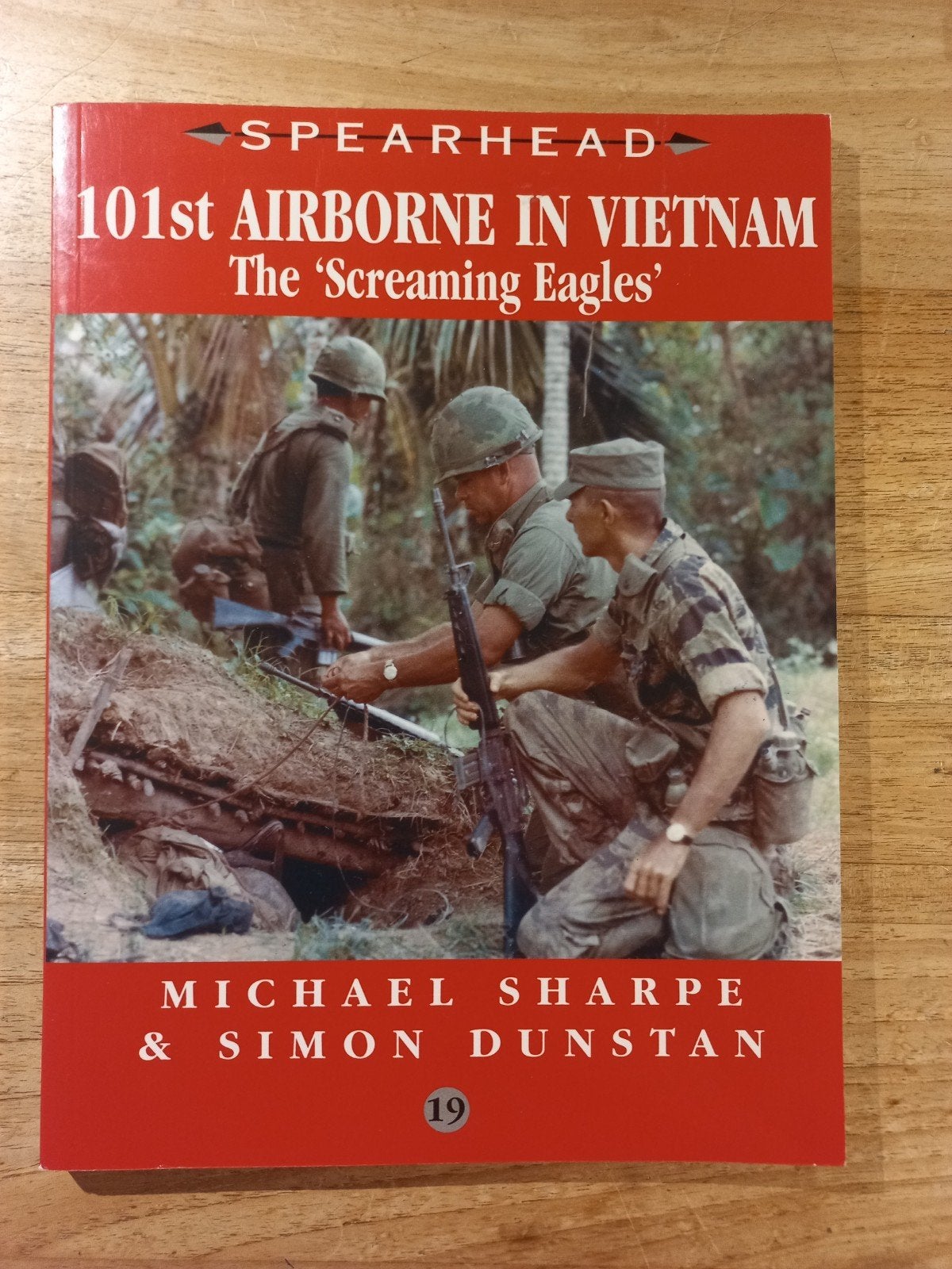 101st Airborne in Vietnam, Ophalen of Verzenden, 1945 tot heden, Gelezen, Landmacht