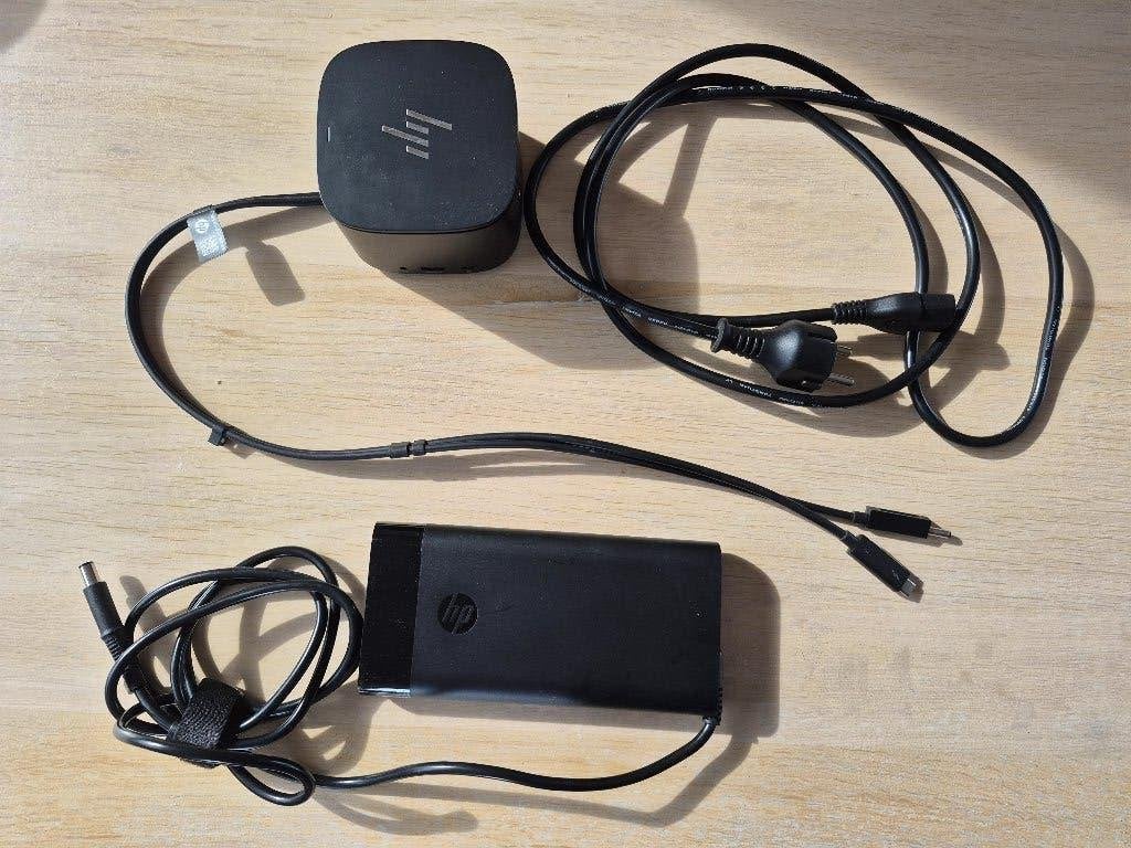 HP Thunderbolt Dock 230W G2, Computers en Software, Dockingstations, Ophalen, Zo goed als nieuw, Laptop, Docking station