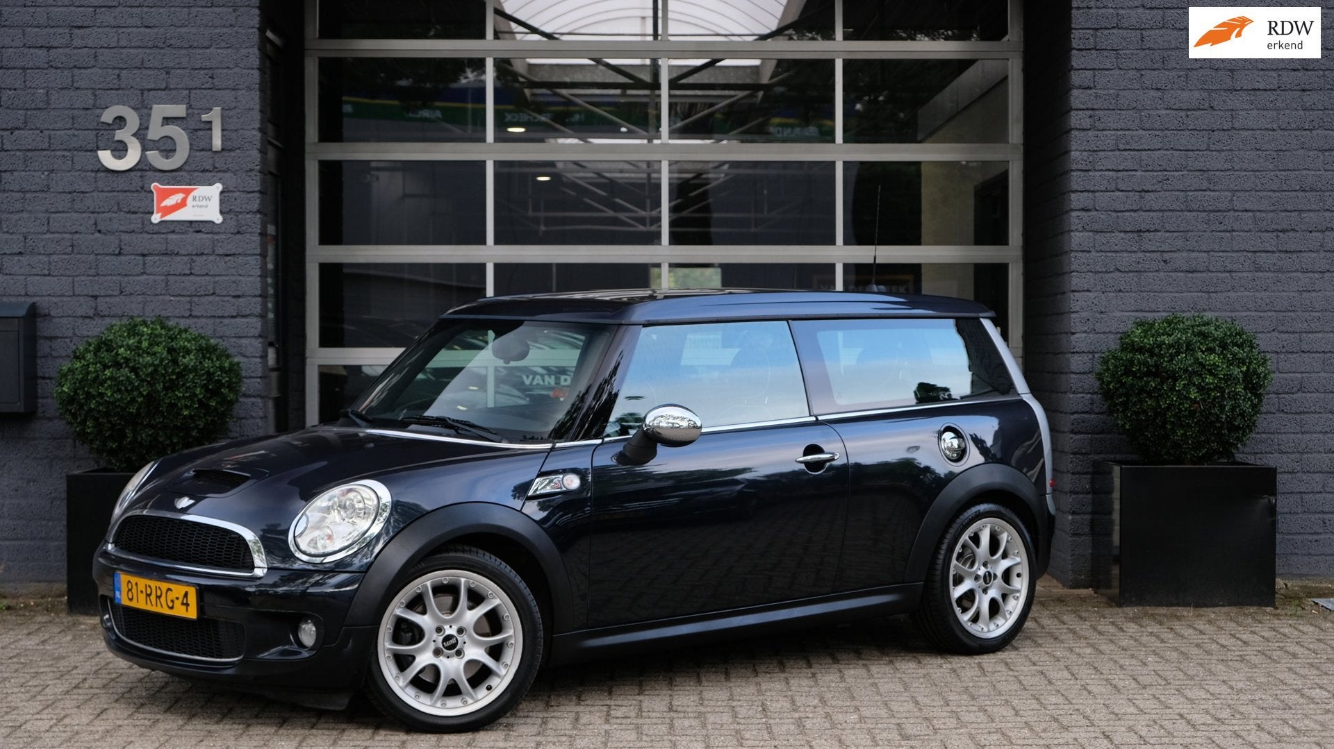 Mini Mini Clubman 1.6 Cooper S Automaat|Cruise|Leder|Xenon, Auto's, Gebruikt, 4 cilinders, 4 stoelen, Zwart