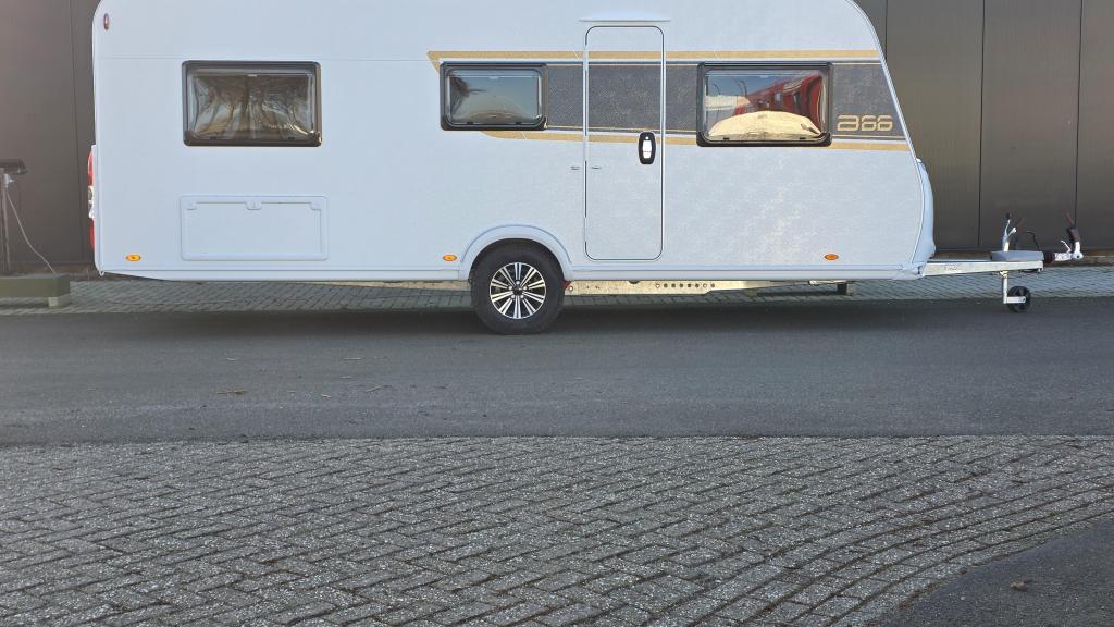 Bürstner B66 535 TL, Rondzit, Schokbreker, Bedrijf, Bürstner