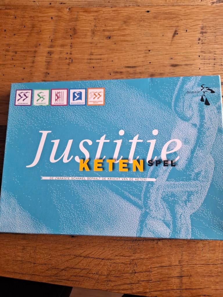 Justitie KETEN spel, Hobby en Vrije tijd, Gezelschapsspellen | Bordspellen, Drie of vier spelers, Ophalen of Verzenden, Zo goed als nieuw