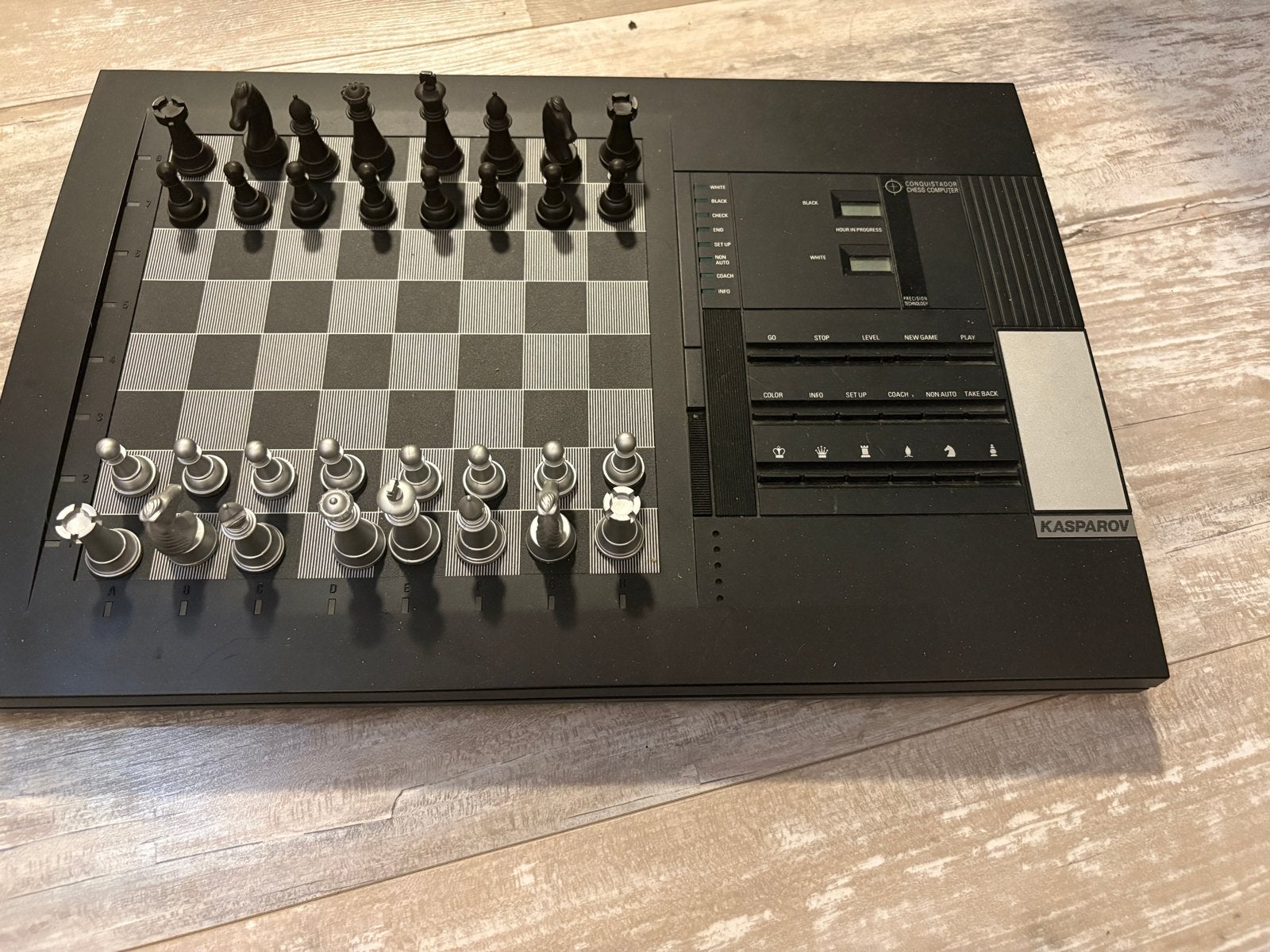 Saitek Kasparov Conquistador Elektronisch Schaakspel, Een of twee spelers, Ophalen of Verzenden, Gebruikt