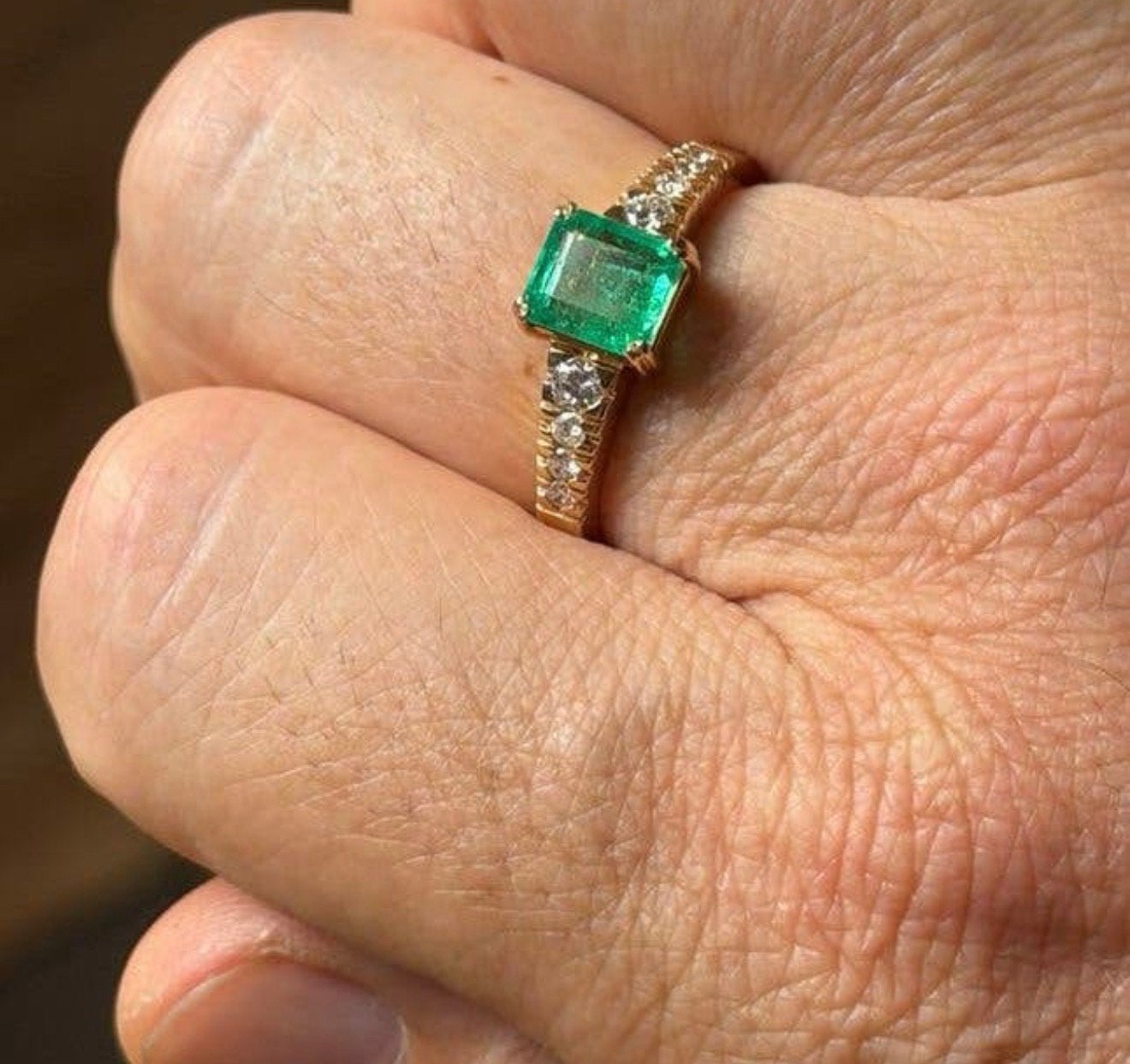 18K gouden ring met smaragd 2.75ct en natuurlijke diamanten!, 20 of groter, Nieuw, Ophalen of Verzenden, Dame of Heer