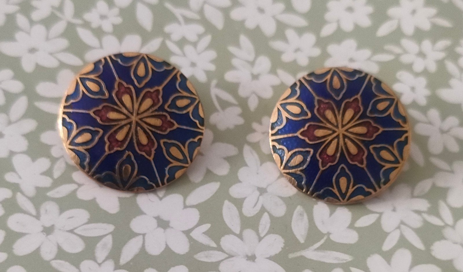 Vintage jaren '90 cloisonne clips met geometrisch patroon., Ophalen of Verzenden, Zo goed als nieuw, Blauw