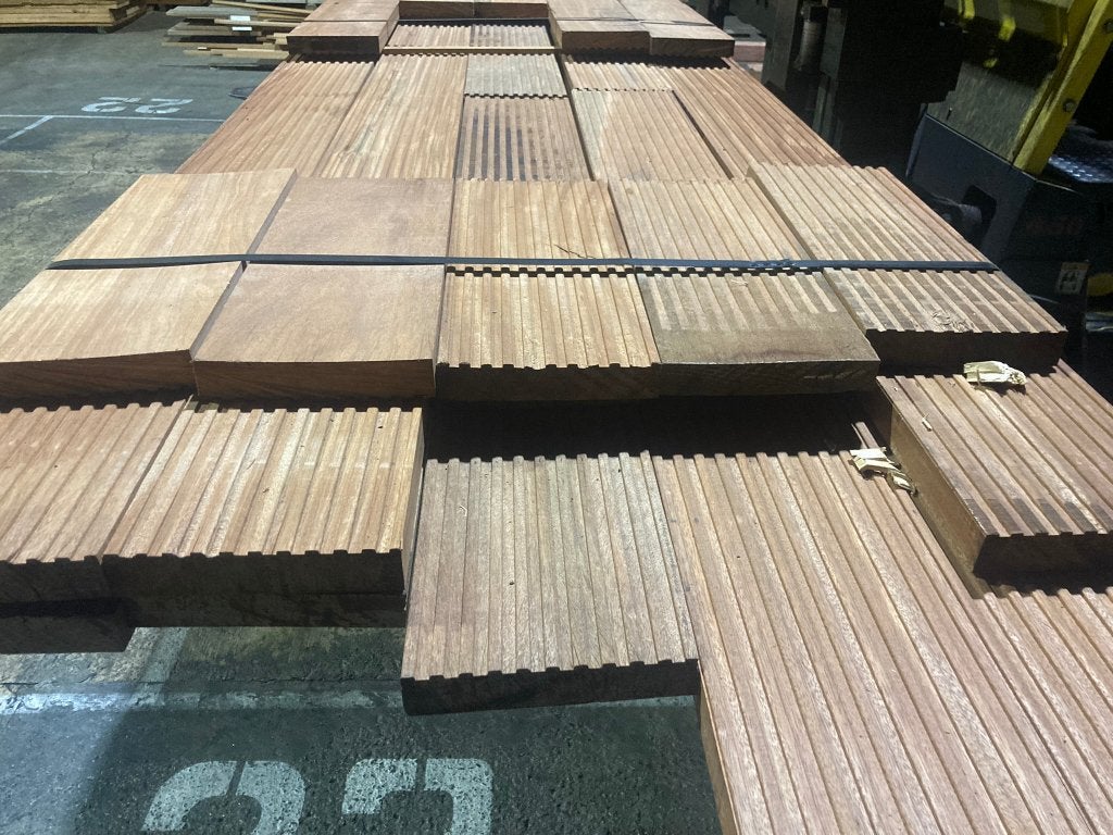 vlonderplanken-planken-Hardhout/Angelim Vermelho-57x190mm, Ophalen, Nieuw, Hout