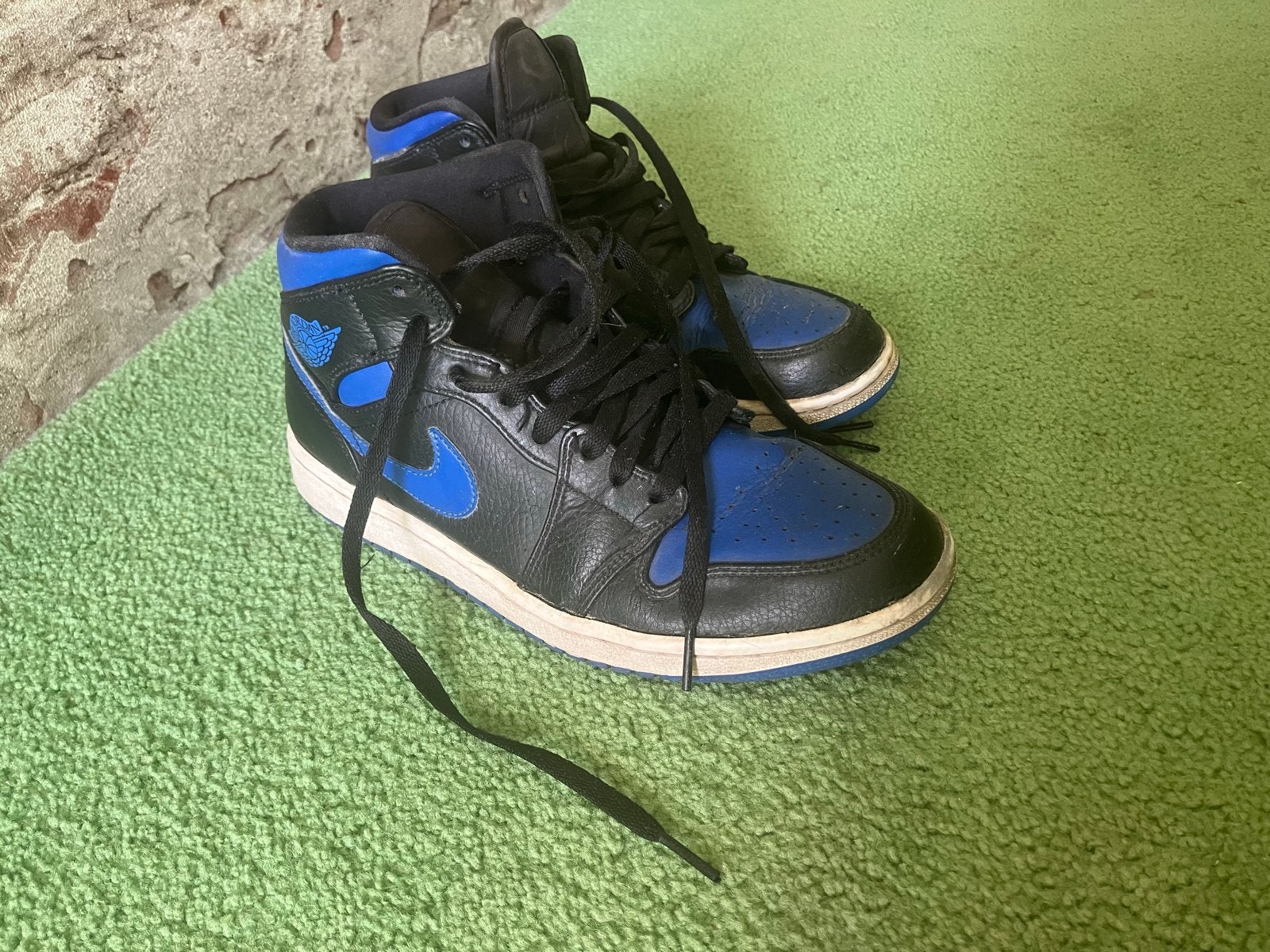 Nike Air Jordan 1 Mid Royal Blue Zwart Maat 42, Kleding | Heren, Ophalen of Verzenden, Gedragen, Zwart, Sneakers of Gympen
