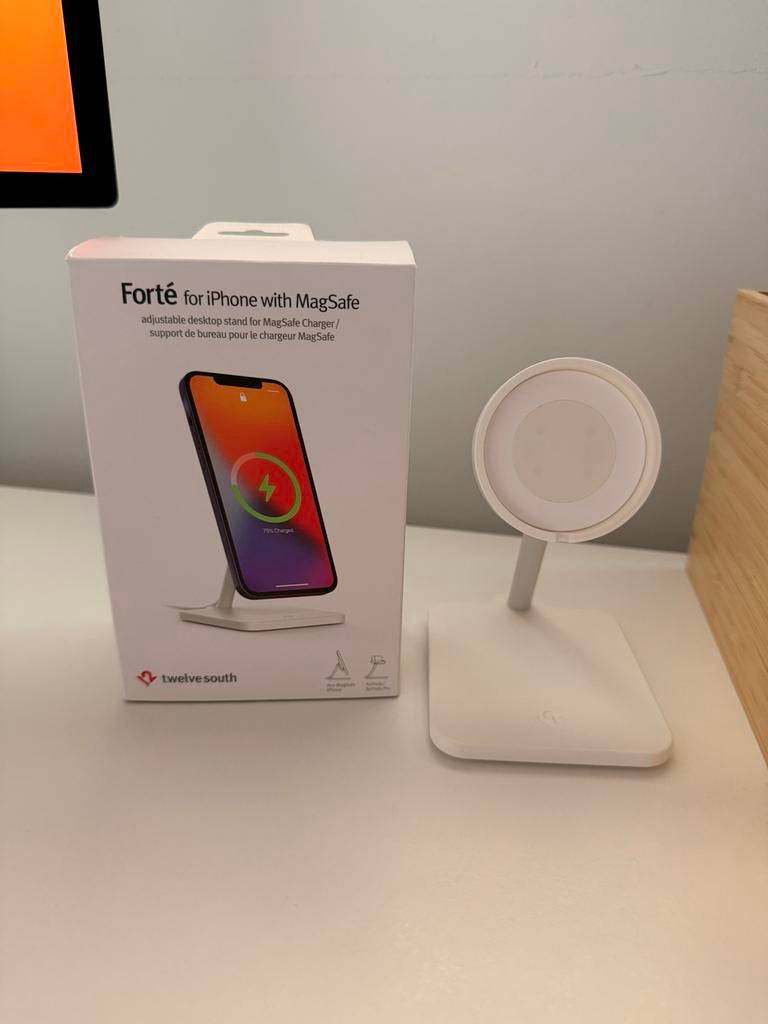 Twelve South Forté MagSafe standaard - Zo goed als nieuw, Ophalen of Verzenden, Zo goed als nieuw, Apple iPhone