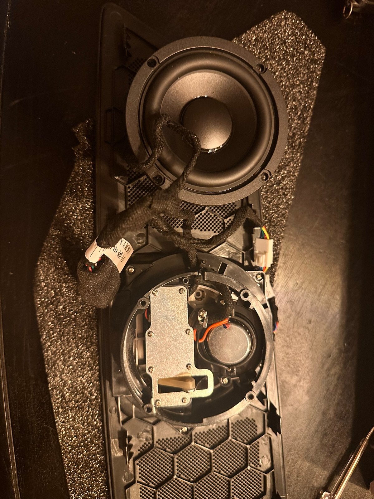 Hulp gevraagd: Inbouw speakers en bekabeling, Ophalen, Nieuw